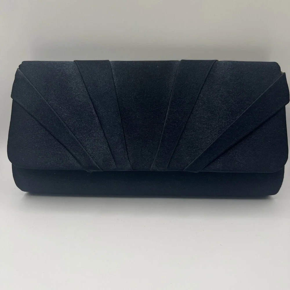 The Unbranded Brand elegant evening
